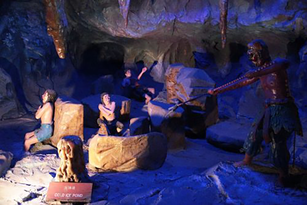 Haw Par Villa - Second Court of Hell – Yama: King Chujiang (3rd room)
