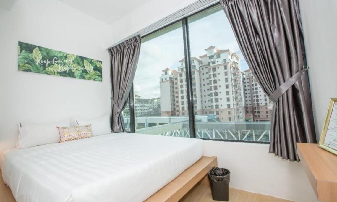 Homy-Seafront-Hostel