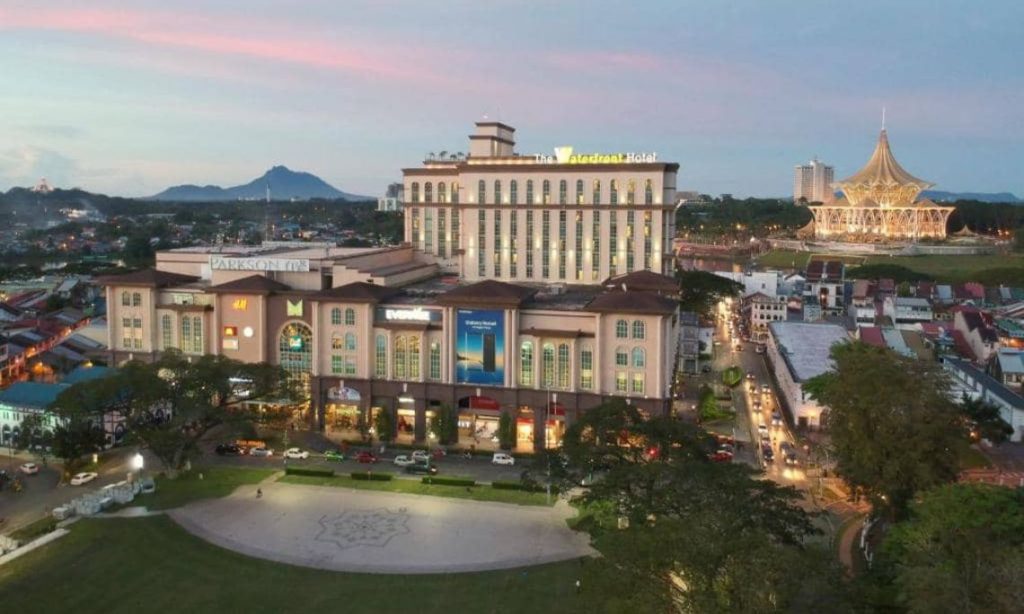 The Waterfront Hotel Kuching - Kuching, Borneo