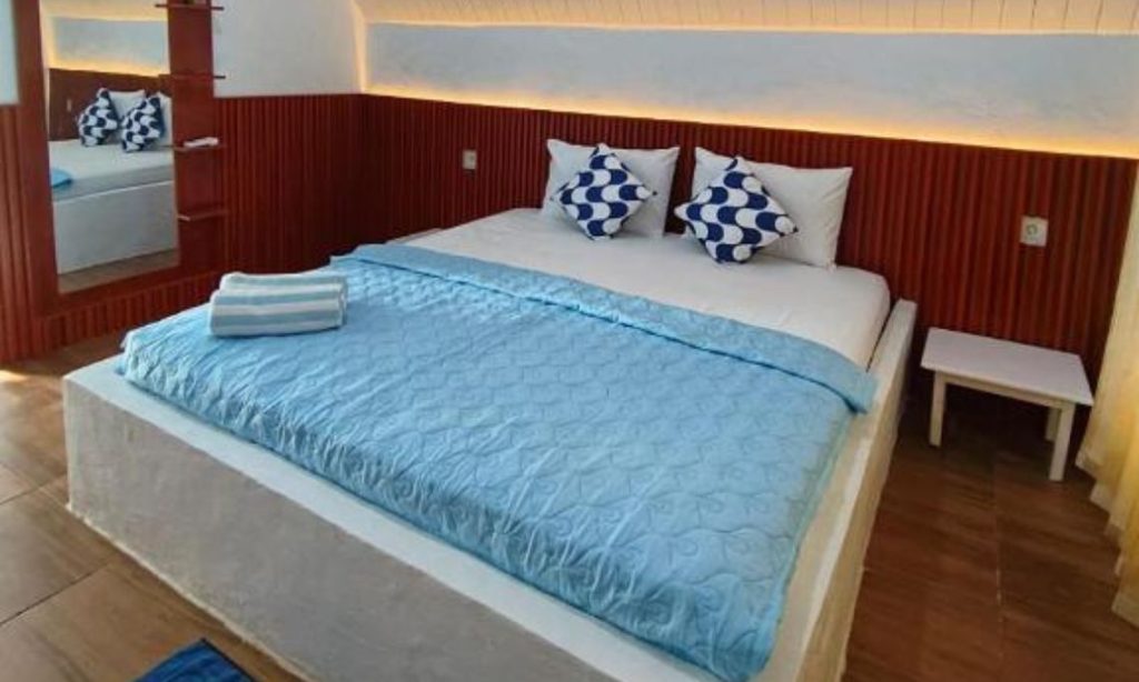 Tria Maria Cottage