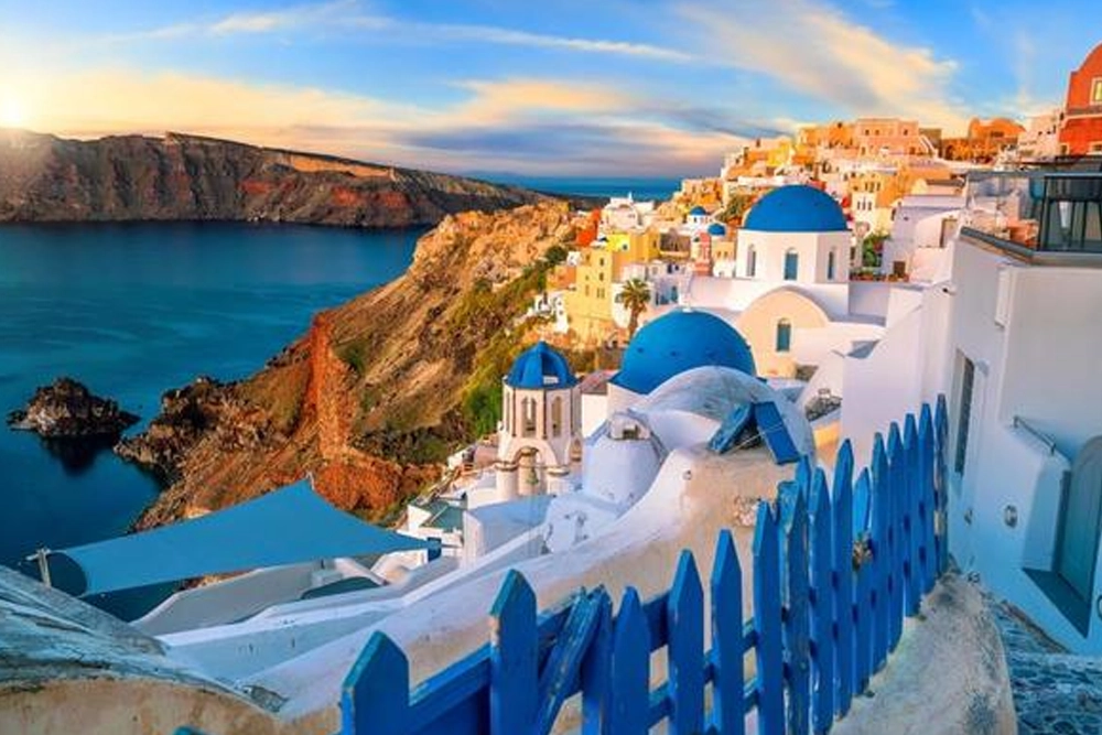 Visit the Greek island of Santorini - Greece small group tour