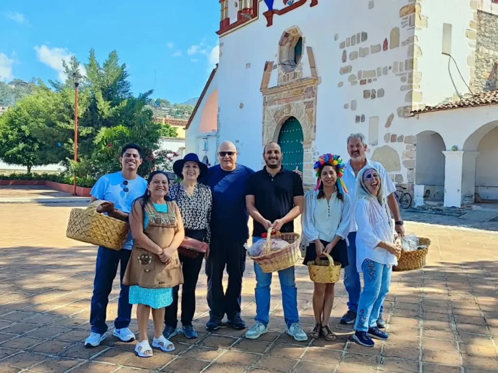Oaxaca Day of the Dead - Teotitlan del Valle - Small group tour - teotitlan day of the dead tour